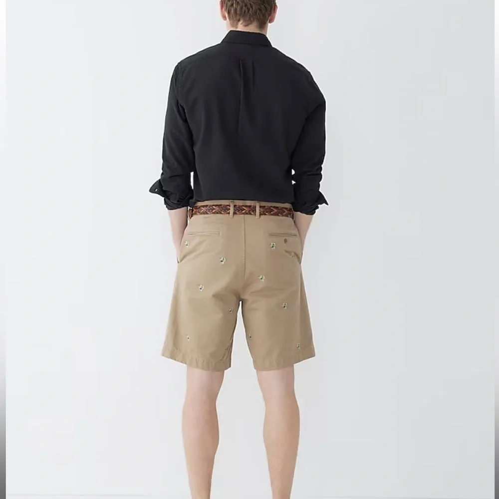 J. Crew Men’s 9'' Relaxed Fit Chino Short With Flower Embroidery in Khaki 35 NWT